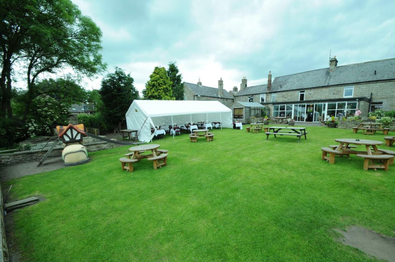 Hotel Three Wheat Heads Thropton Exterior foto